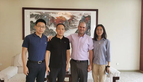 古巴国防部驻中国代表到上海永进电缆集团考察洽谈！