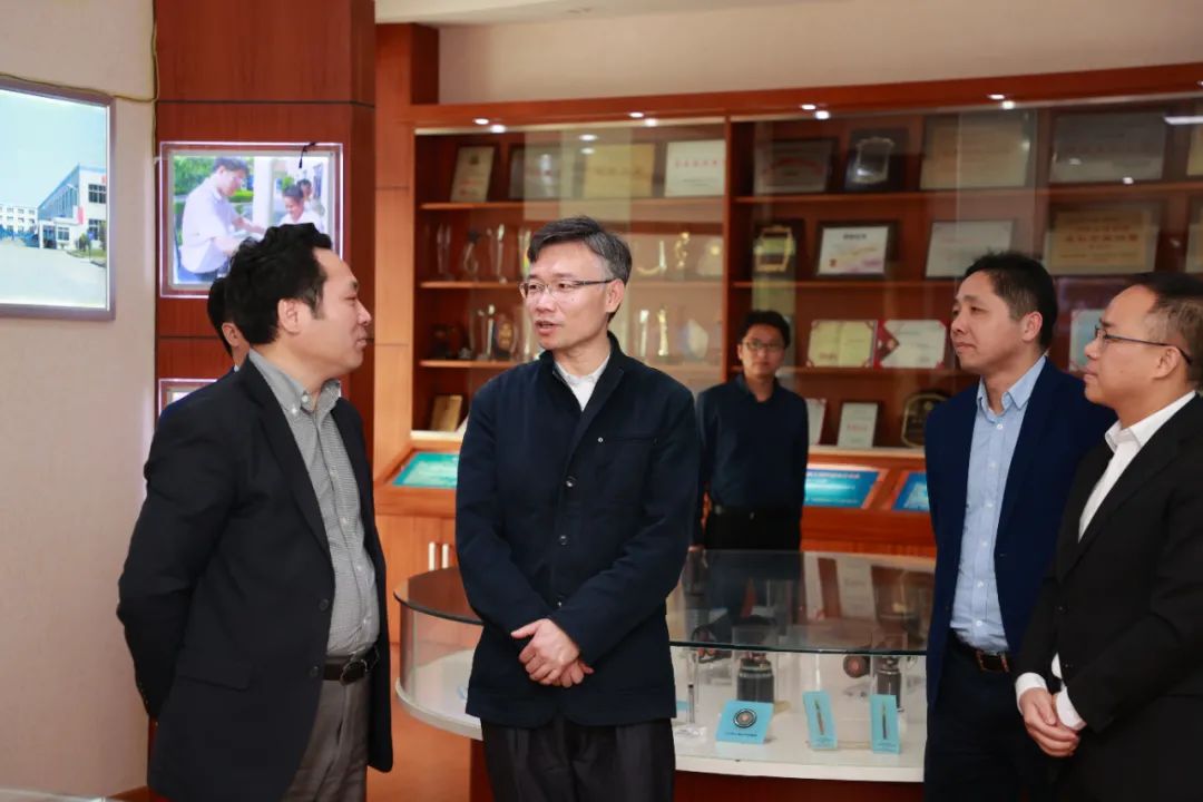 奉贤区委副书记赴上海永进电缆集团调研指导工作！